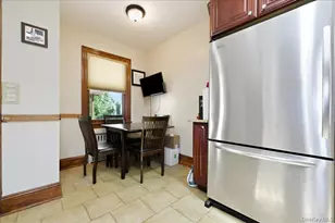 201 Glenmore St, East Williston, NY 11596 - Photo 11