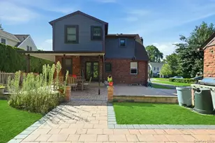201 Glenmore St, East Williston, NY 11596 - Photo 23