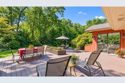 39 Daly Court, Riverhead, NY 11901 - Photo 15