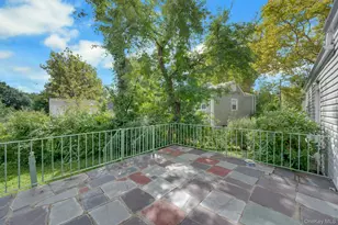 22 Somerset Dr, Yonkers, NY 10710 - Photo 25