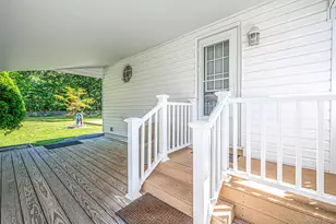 152 Grand Ave, Shirley, NY 11967 - Photo 9