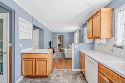 152 Grand Avenue, Shirley, NY 11967 - Photo 5
