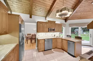 15 Ramapo Ln, Chestnut Ridge, NY 10952 - Photo 15