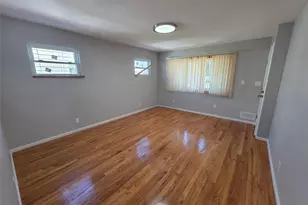 66 Gates Ave, Valley Stream, NY 11580 - Photo 9