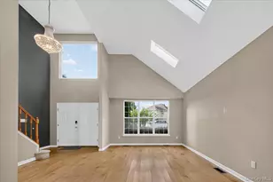 136 Cranberry Ct, Melville, NY 11747 - Photo 7