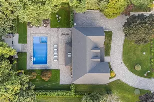 105 Woodhill Ln, Manhasset, NY 11030 - Photo 47