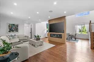 105 Woodhill Ln, Manhasset, NY 11030 - Photo 15