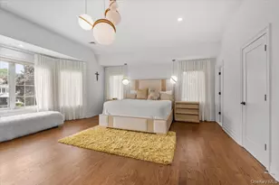105 Woodhill Ln, Manhasset, NY 11030 - Photo 29