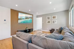 55 Cleveland St, Patchogue, NY 11772 - Photo 9
