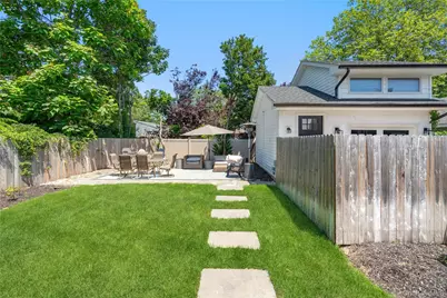 55 Cleveland Street, Patchogue, NY 11772 - Photo 37