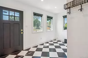 55 Cleveland St, Patchogue, NY 11772 - Photo 5