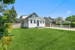 55 Cleveland St, Patchogue, NY 11772 - Photo 3