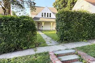 5 Crest Pl, Elmsford, NY 10523 - Photo 3