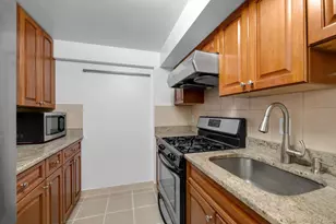 64-34 Grand Central Pkwy, Forest Hills, NY 11375 - Photo 7
