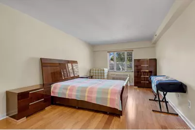 6434 Grand Central Parkway #3G, Forest Hills, NY 11375 - Photo 11