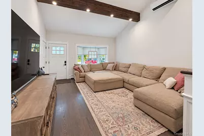 9 Sugarbush Lane, Coram, NY 11727 - Photo 5