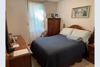 12520 22nd Avenue, College Point, NY 11356 - Photo 9
