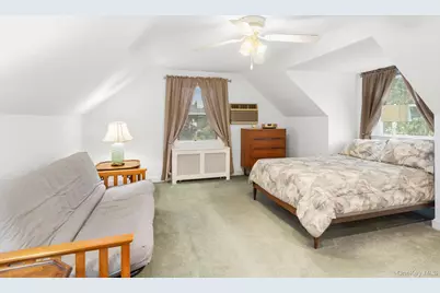 85 Woodlawn Avenue, Valley Stream, NY 11581 - Photo 11
