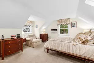 85 Woodlawn Ave, Valley Stream, NY 11581 - Photo 9