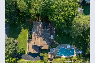 55 North Drive, Manhasset, NY 11030 - Photo 19