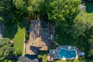 55 North Dr, Manhasset, NY 11030 - Photo 19