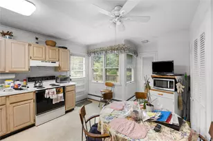 7 Barby Ln, Plainview, NY 11803 - Photo 15