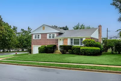 7 Barby Lane, Plainview, NY 11803 - Photo 37