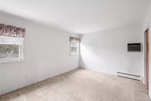 7 Barby Ln, Plainview, NY 11803 - Photo 19