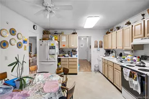 7 Barby Ln, Plainview, NY 11803 - Photo 17