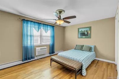 4030 Jerusalem Avenue #1C, Seaford, NY 11783 - Photo 7