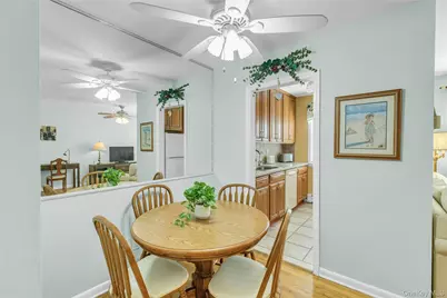 4030 Jerusalem Avenue #1C, Seaford, NY 11783 - Photo 5