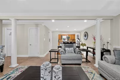 114 Southberry Lane, Levittown, NY 11756 - Photo 19