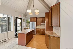 100 High Point Dr, Hartsdale, NY 10530 - Photo 17