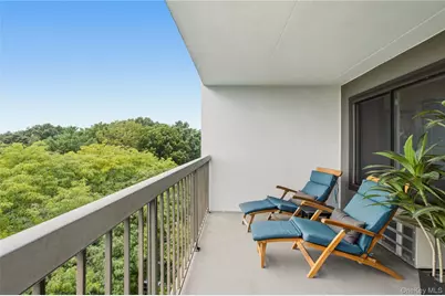 100 High Point Drive #710, Hartsdale, NY 10530 - Photo 3