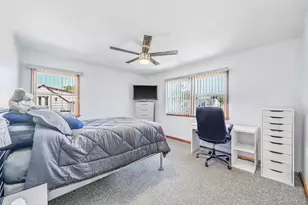 16 Salem Rd, Hicksville, NY 11801 - Photo 19