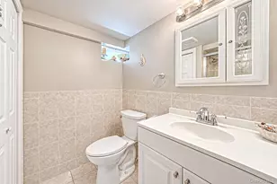 16 Salem Rd, Hicksville, NY 11801 - Photo 33
