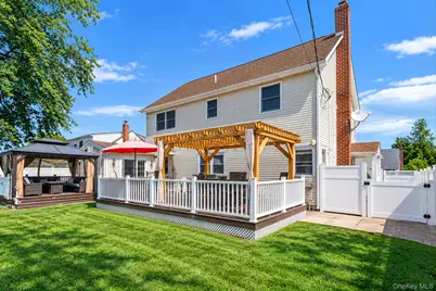16 Salem Road, Hicksville, NY 11801 - Photo 43