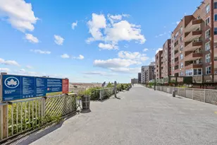 136 Beach 117th St, Rockaway Park, NY 11694 - Photo 11