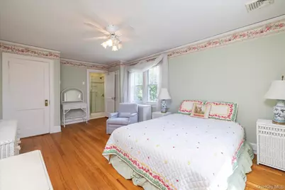 38 Fern Street, Floral Park, NY 11001 - Photo 17