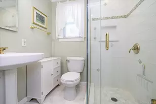 38 Fern St, Floral Park, NY 11001 - Photo 19