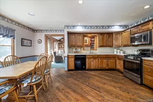 38 Fern St, Floral Park, NY 11001 - Photo 3
