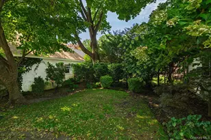 38 Fern St, Floral Park, NY 11001 - Photo 29