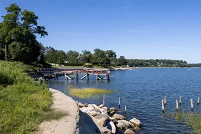 7 Lighthouse Point, Lloyd Harbor, NY 11743 - Photo 13