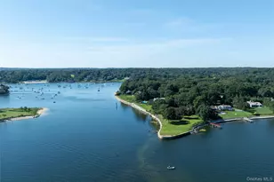 7 Lighthouse Point, Lloyd Harbor, NY 11743 - Photo 11