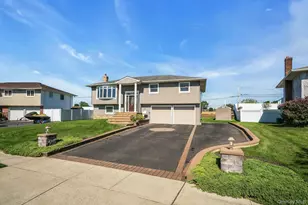 25 Heather Crescent, Commack, NY 11725 - Photo 5