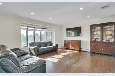 25 Heather Crescent, Commack, NY 11725 - Photo 9