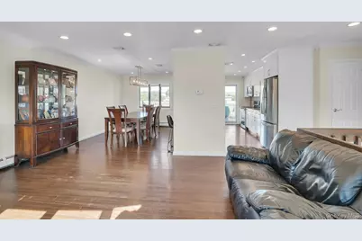 25 Heather Crescent, Commack, NY 11725 - Photo 11