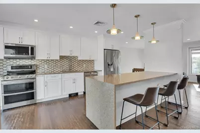 25 Heather Crescent, Commack, NY 11725 - Photo 17