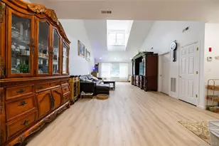 717 Spring Lake Dr, Middle Island, NY 11953 - Photo 7