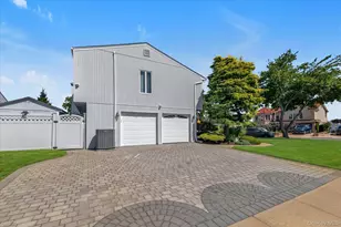 3984 Darby Ln, Seaford, NY 11783 - Photo 25